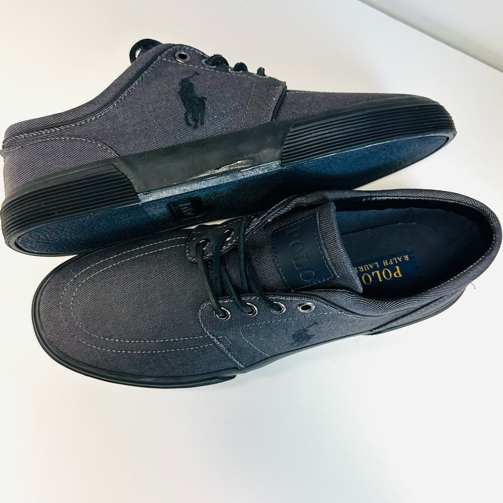 POLO RALPH LAUREN
Men's Faxon Canvas Sneaker